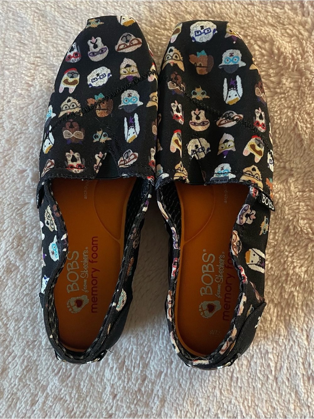 Sketchers Bobs for Dogs Black Printed Slip-On Flats, Size 7.5